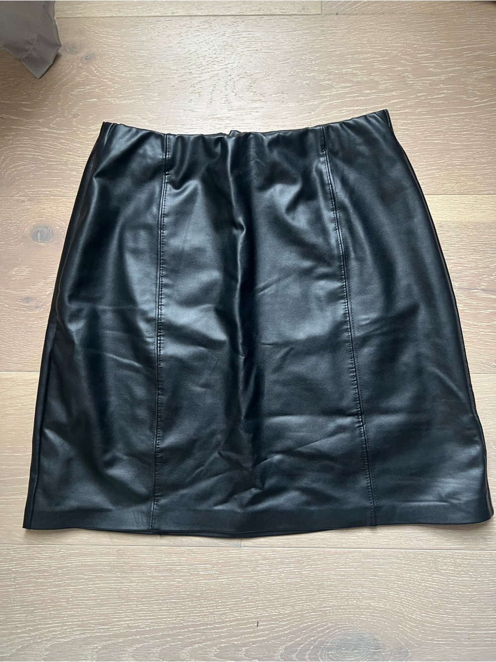 Olive & Oak Black Faux Leather Mini Skirt